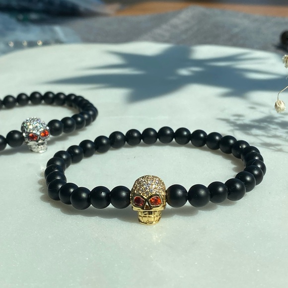 Matte Onyx Gemstone With Gold Zircon Skull Charm - Picture 3 of 7
